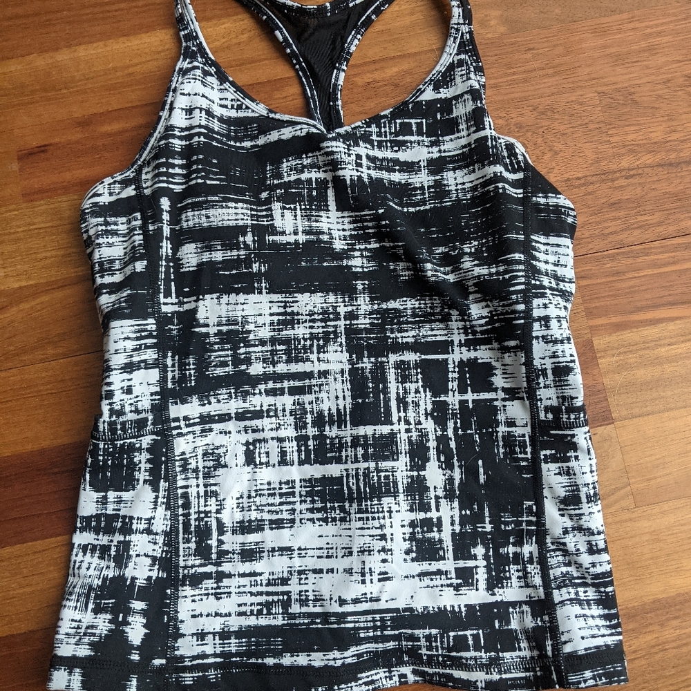 Senita Athletics finish line black/white tank M